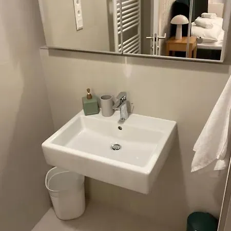 Skypark 1 With Free Parking Apartamento Bratislava