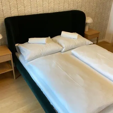 Skypark 1 With Free Parking * Bratislava