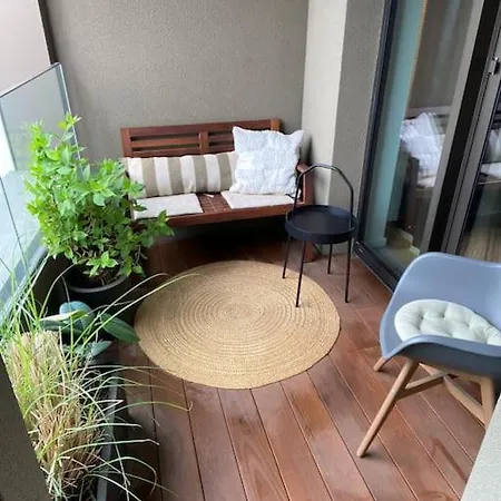 Апартаменты Skypark 1 With Free Parking